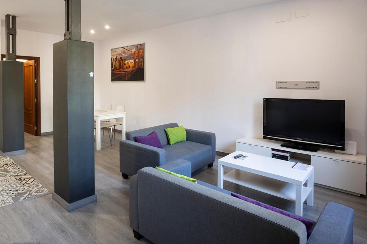 Pelicano Urban Apartment Sevilla Buitenkant foto