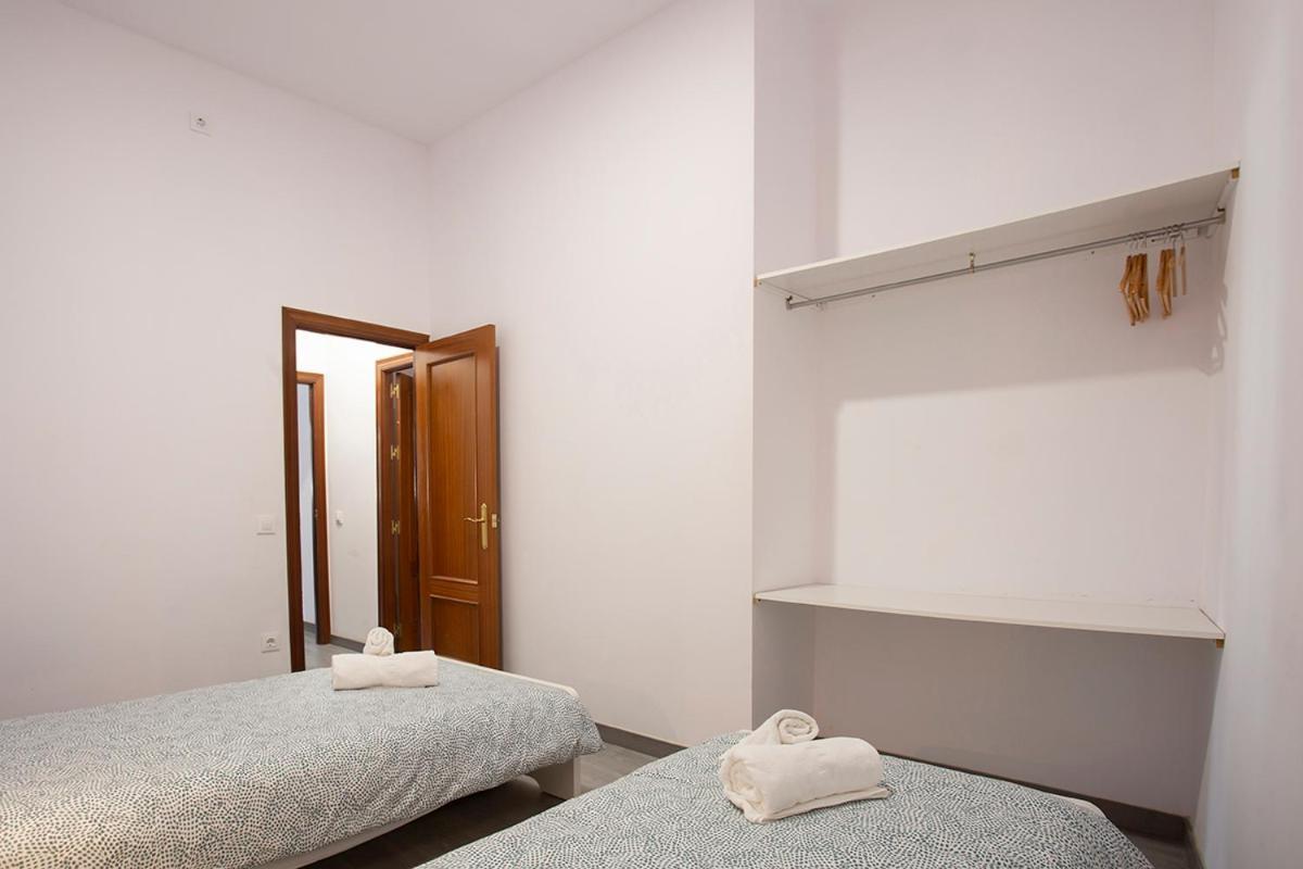 Pelicano Urban Apartment Sevilla Buitenkant foto